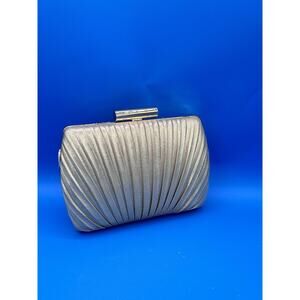 Lenore By La Regale L55605 Womens Shimmer Metallic Peacock Pleat Minaudiere